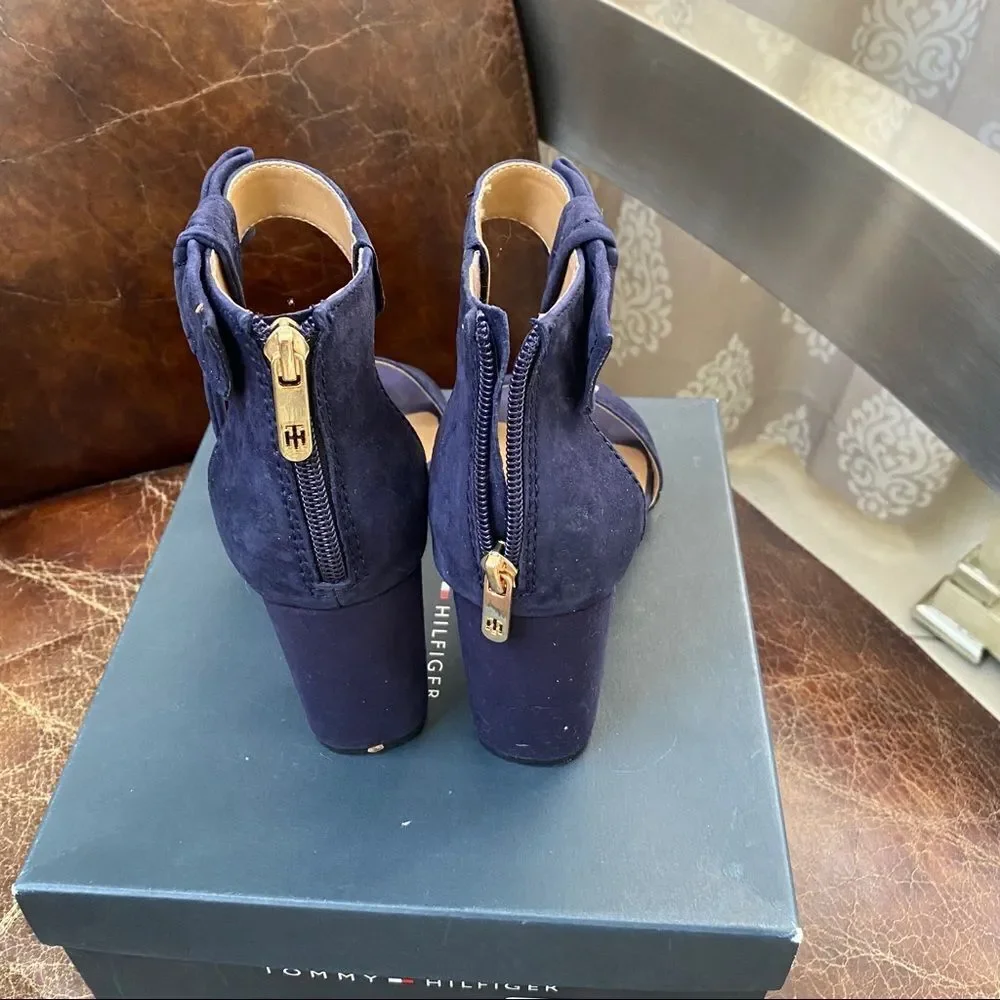 Tommy Hilfiger navy suede leather sandals 6 1/2